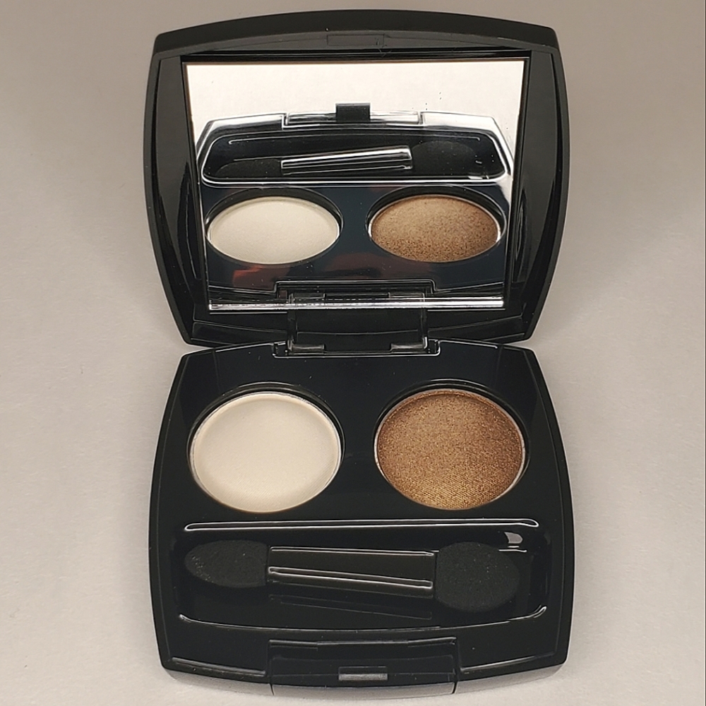 Avon True Color Eyeshadow Duo in Gold Goddess Duo